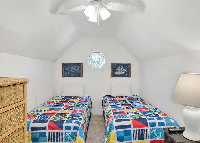 Apartment Tropical Therapy 5cu By Pkrm Pensacola